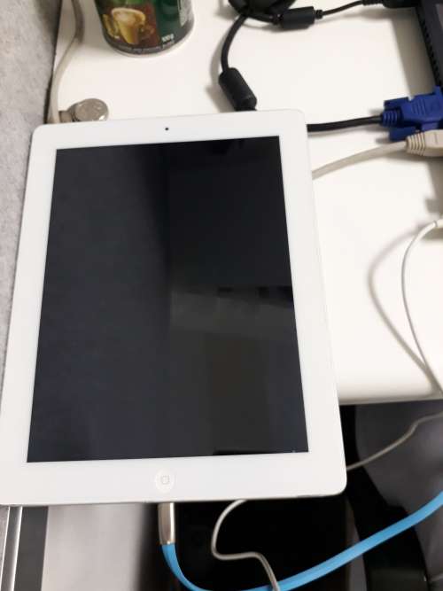 Apple iPad - 9.7inch - 4th Generation - 32GB GIVE-AWAY!!!!